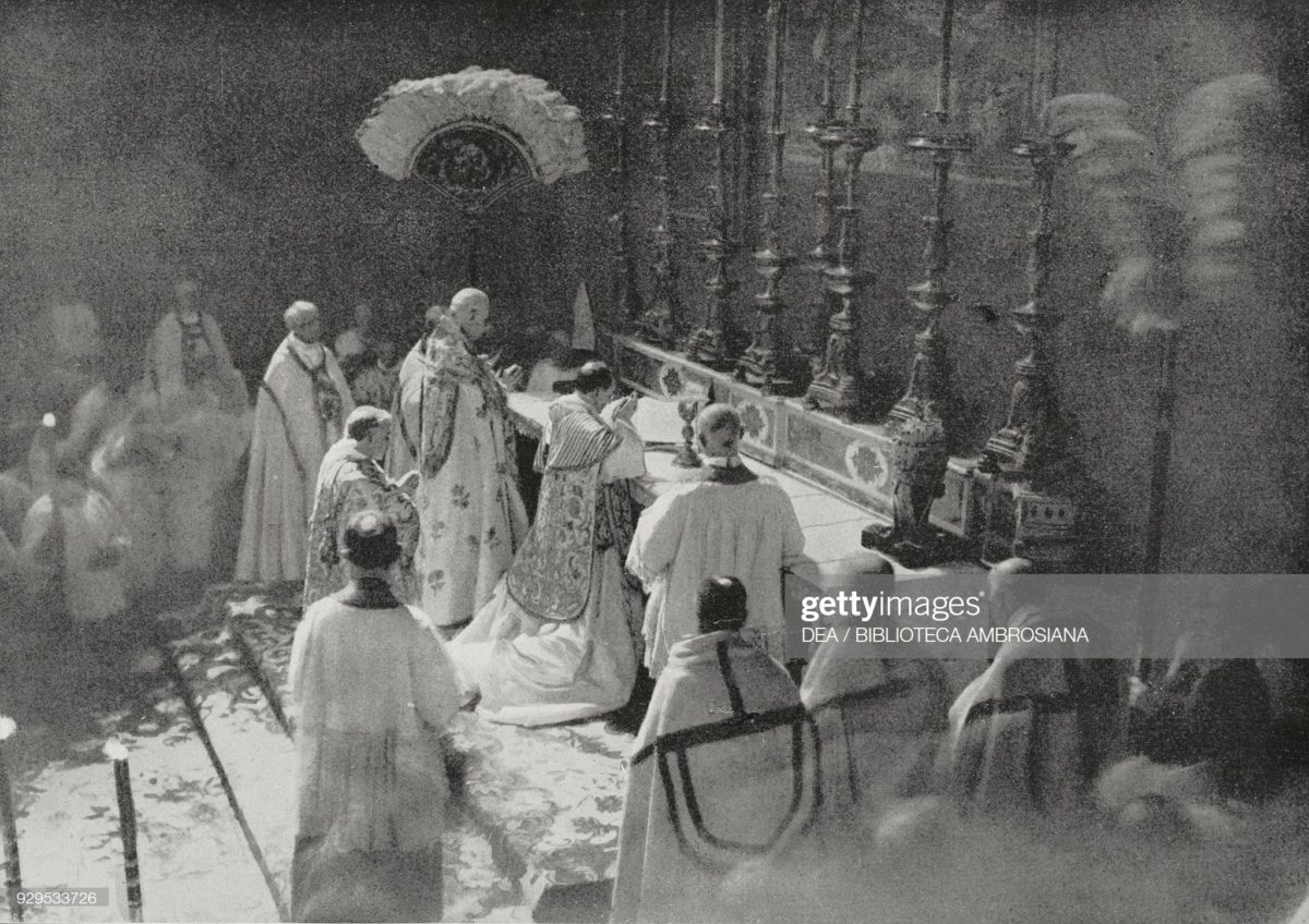 Benedict XV coronation